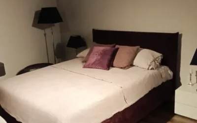 Letto matrimoniale imbottito con box – Altrenotti